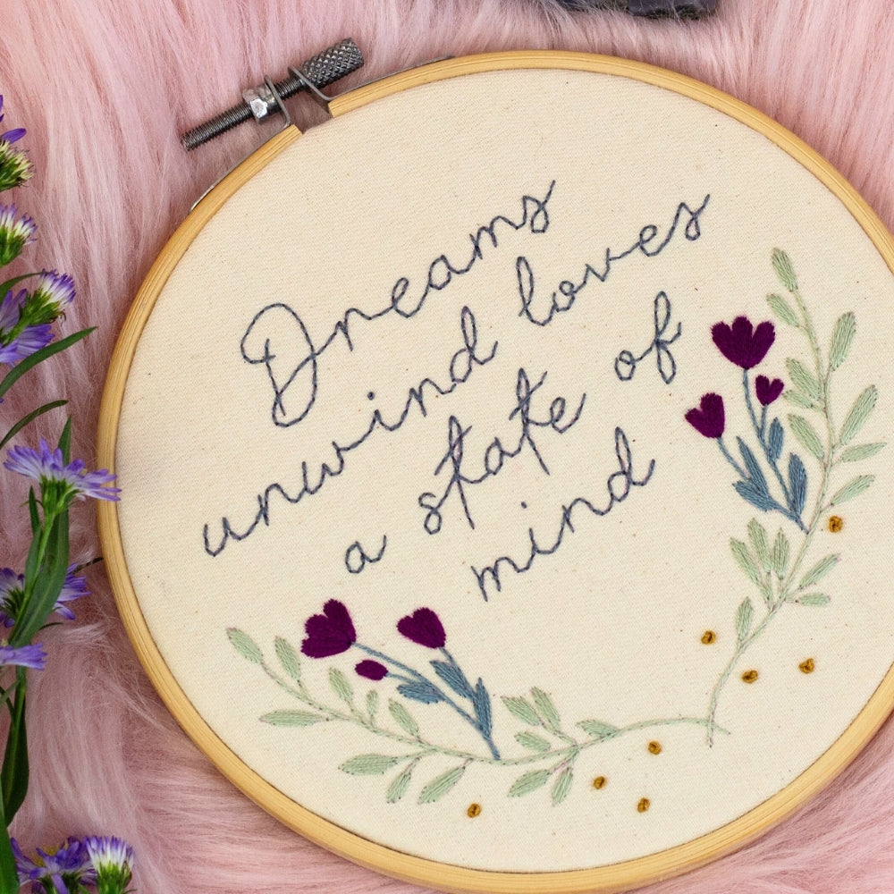 Dreams Unwind – Stevie Nicks Embroidered Hoop 🌿