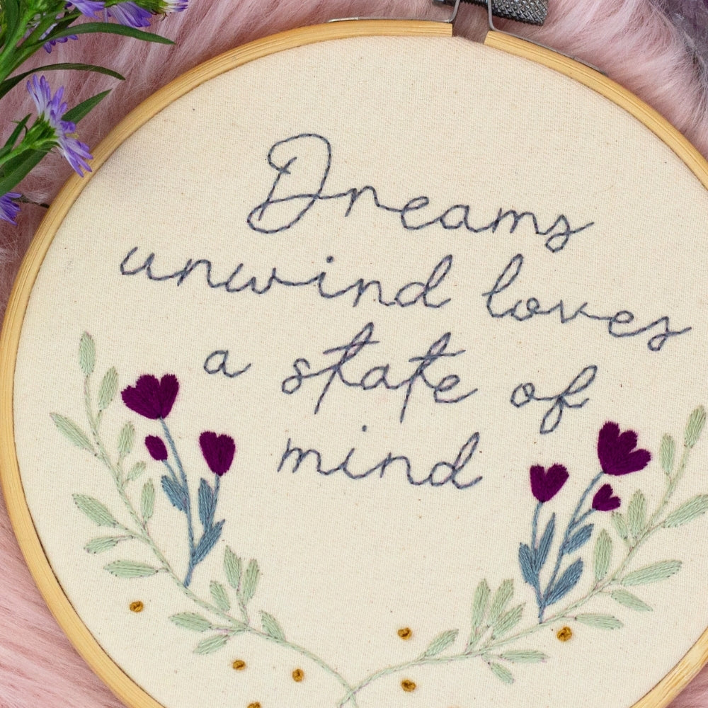 Dreams Unwind – Stevie Nicks Embroidered Hoop 🌿