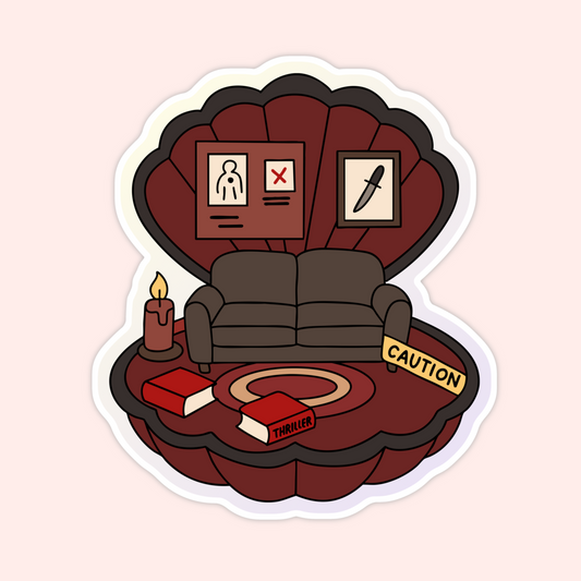 A deep red Polly Pocket–style seashell case opened to reveal a dramatic crime scene setting, featuring a dark sofa, crime files, caution tape, a candle, and thriller books labeled “Thriller.”